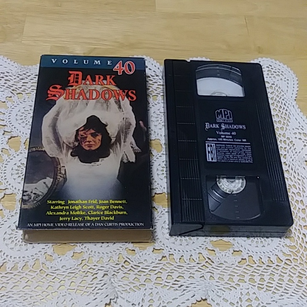 Dark Shadows Volume 40 VHS - Vampires, werewolves, horror, suspense